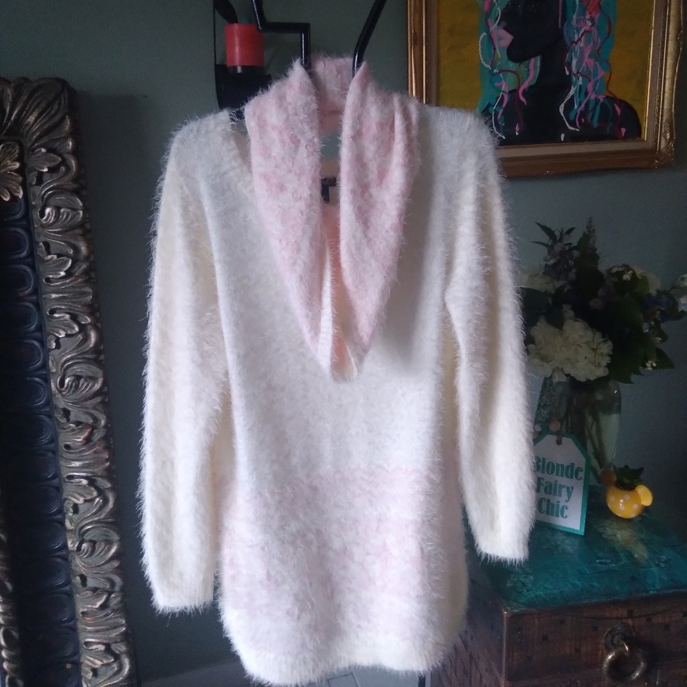 Lauren Michelle sweater with scarf